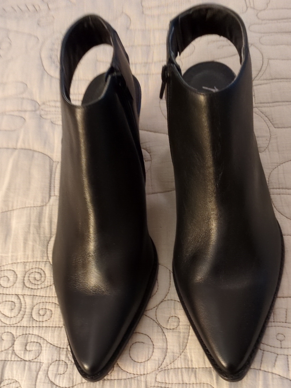 Matisse Black Pointed-Toe leather Back strap bootie Mules